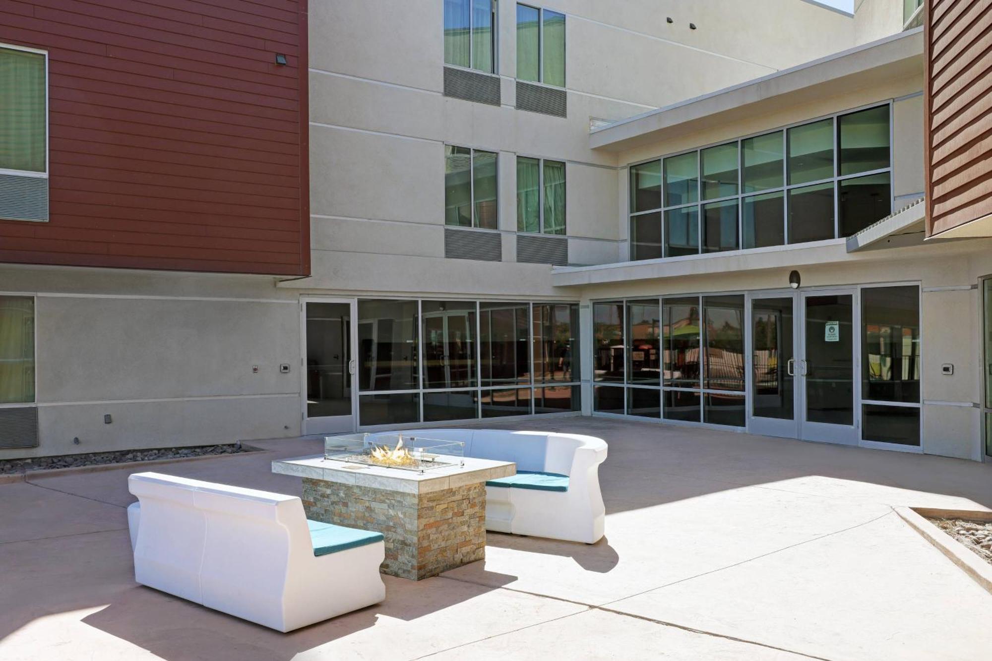 Springhill Suites By Marriott פאלם דזרט מראה חיצוני תמונה